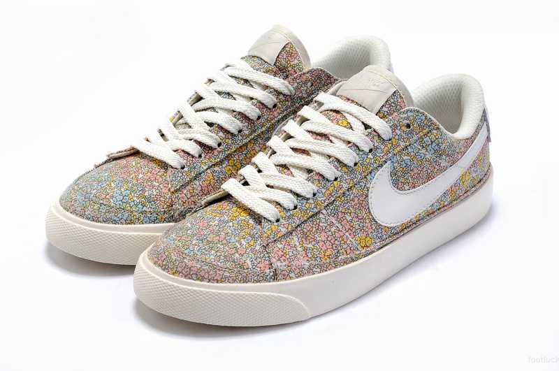 nike blazer low black white discount envente blazer nike pascher